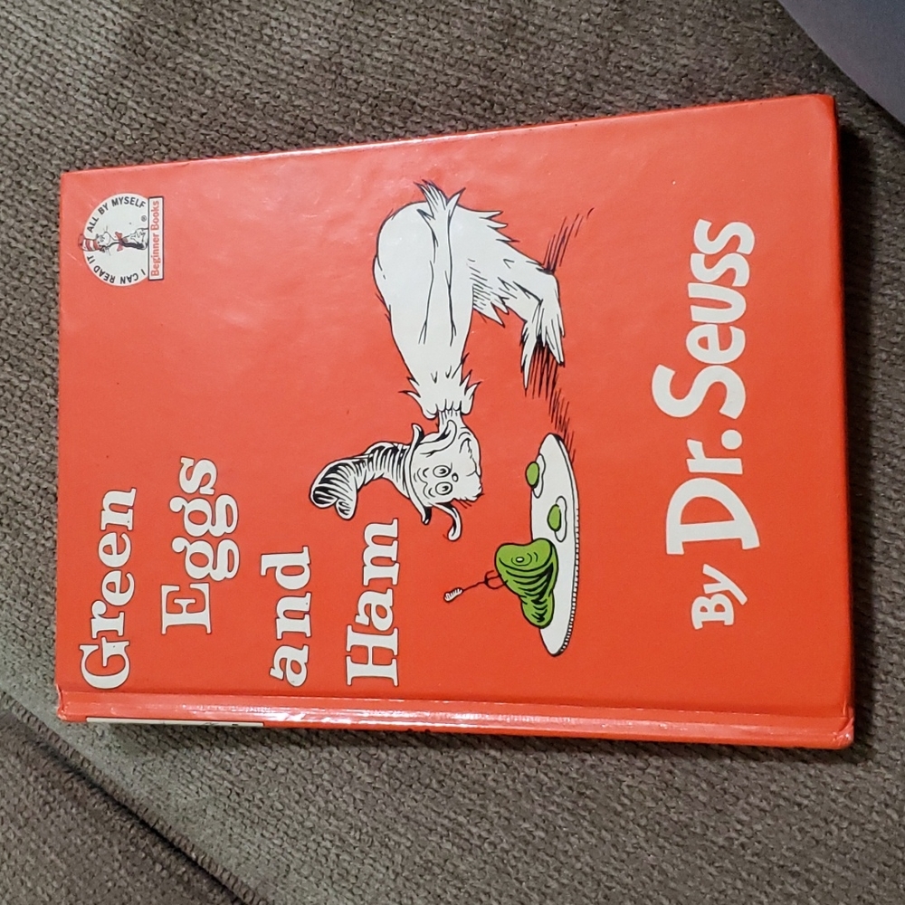 Dr Suess Green Eggs & Ham classic book